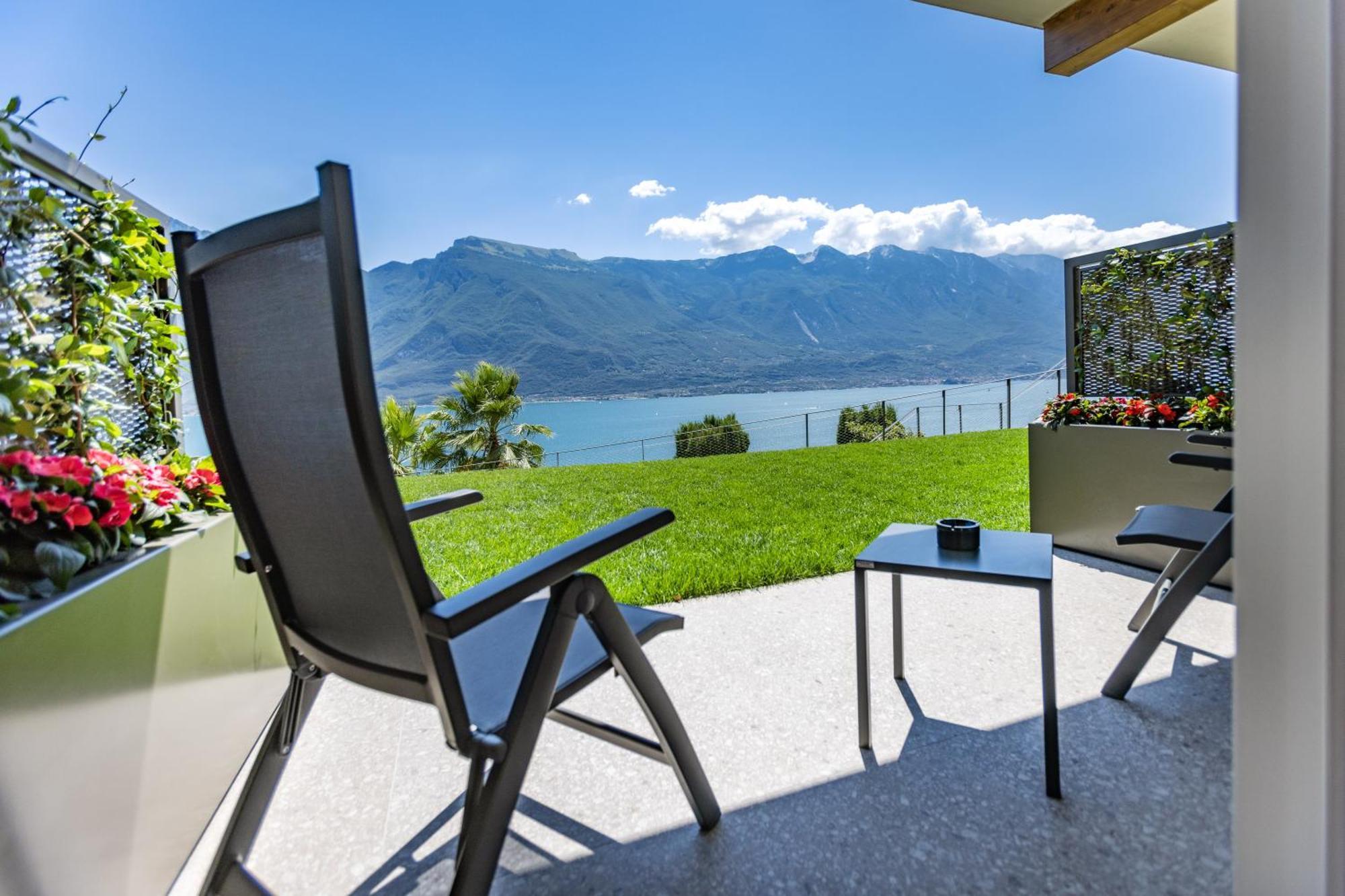 Llac Living Nature Hotel Limone sul Garda Cameră foto
